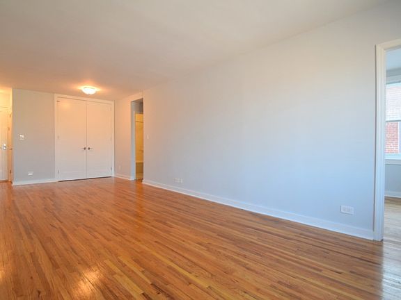 Pelham Parkway Towers - Living Room - Jr2
