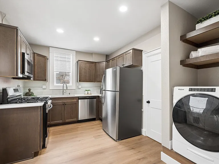 2843 W 27th Ave — Photo 26