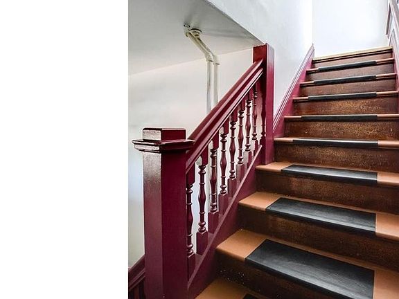 5th image of 118 Litchfield St APT 1