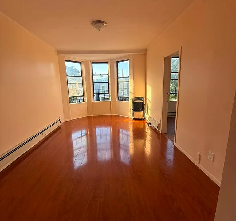 2138 Gleason Ave #1