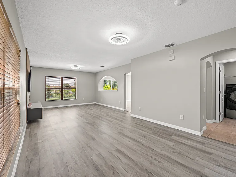 1752 Portcastle Cir — Photo 11