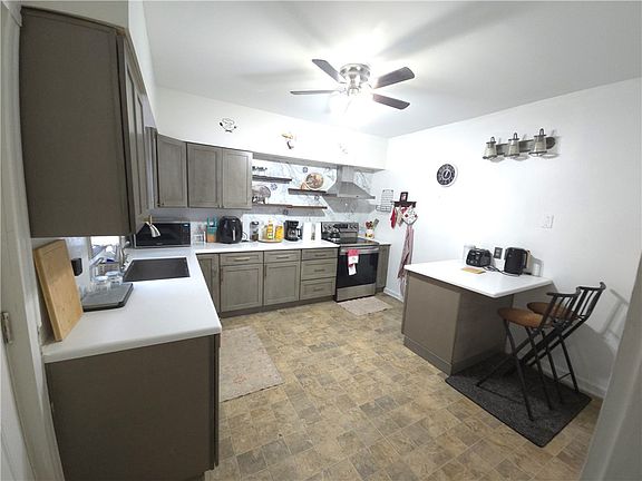 4th image of 30 Flanders St