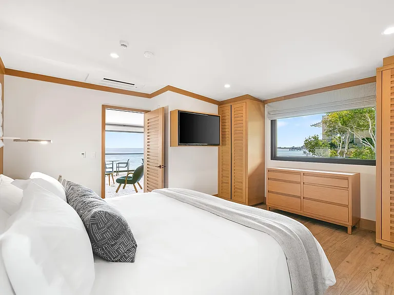 Smartly designed to provide ocean views even from your master bedroom suite