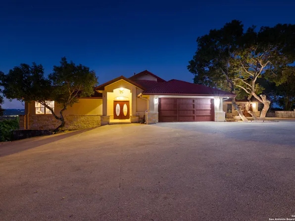 180 Rim Rock Road, Kerrville, TX 78028