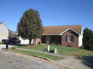 113 Rebeccas Ln, Johnson City, TN 37615