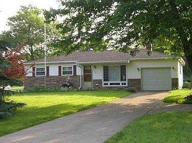 2nd image of 1505 Arlington Dr