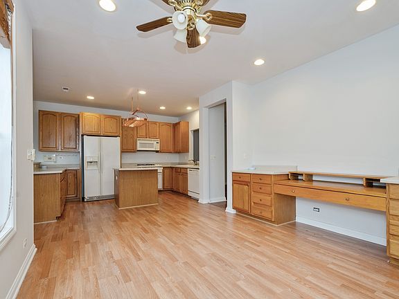 5th image of 2660 Goldenrod Ln