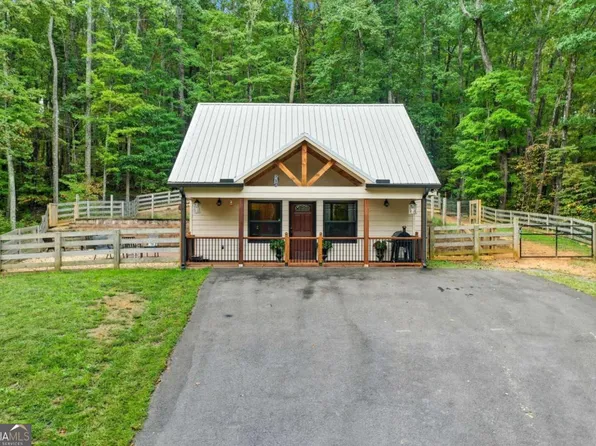 415 Woods Rd, Talking Rock, GA 30175