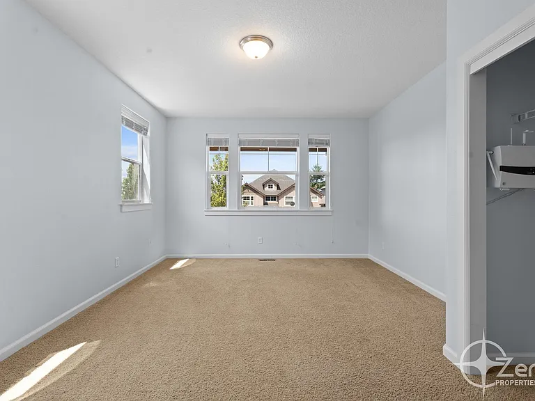3636 NW 24th Cir — Photo 15