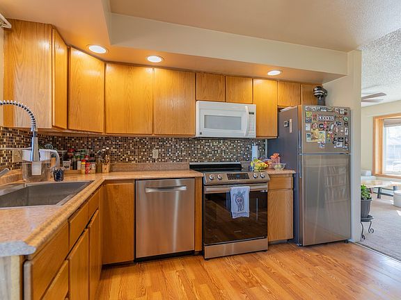 3rd image of 1153 Gregory St