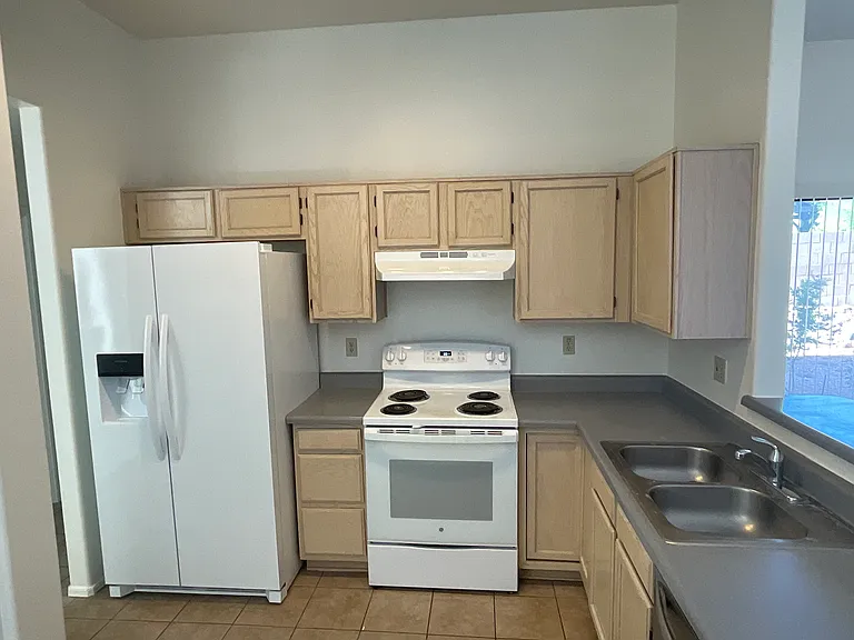 177 N Cheesebrush Ave — Photo 15
