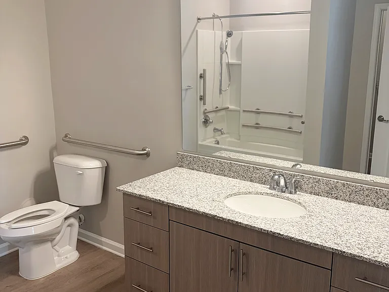Clairmont at Crabtree — Photo 60