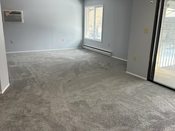 9 Pine Cluster Cir Unit F, Manalapan, NJ 07726