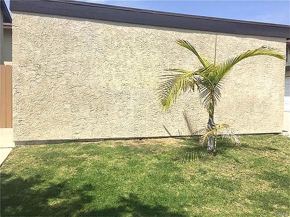 3rd image of 1056 Carob Way APT C