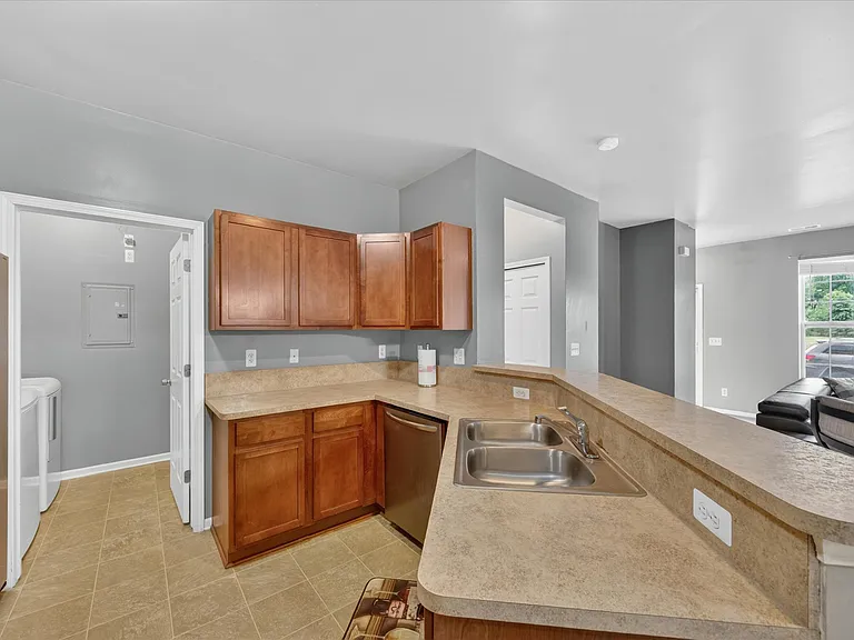 23668 Northstone Village Dr — Photo 12
