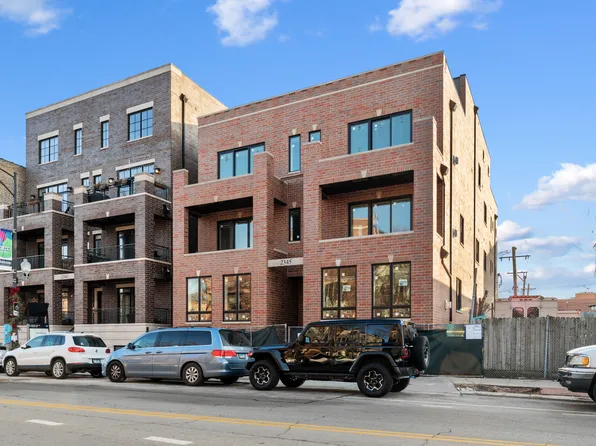2345 W Roscoe St #1W, Chicago, IL 60618