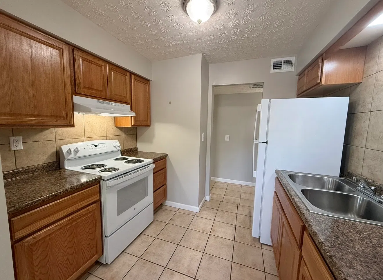 204 Marshall Ave — Photo 4
