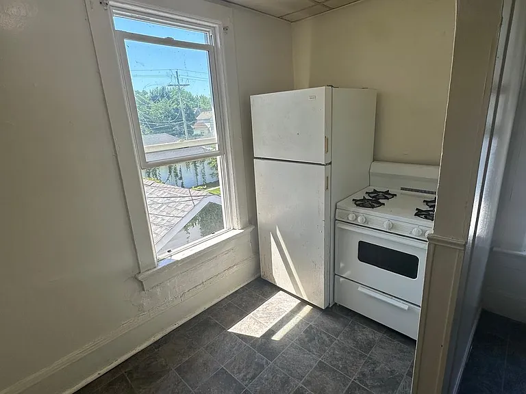 1930 Lafayette St #23 — Photo 8