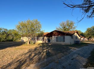 1924 Garner Field Rd, Uvalde, TX 78801