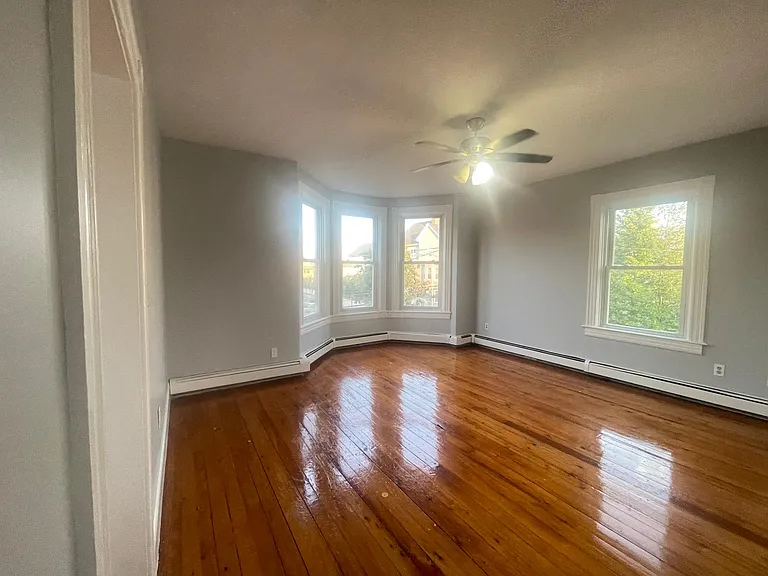 52 Hope St #3 — Photo 8