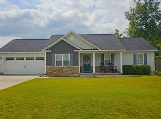 422 McCall Dr, Jacksonville, NC 28540