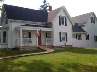 17 Charles St, Machias, ME 04654