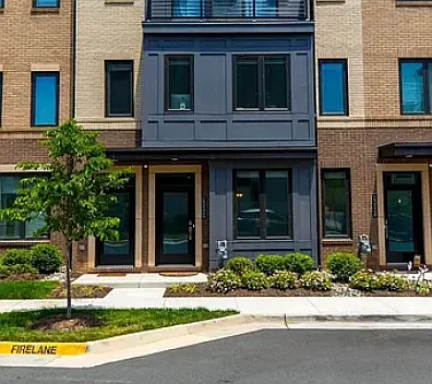 3 bed, 1700 sqft, $3,100 — Photo 2