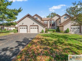 16 Andrew Johnson Dr #B, Monroe Township, NJ 08831