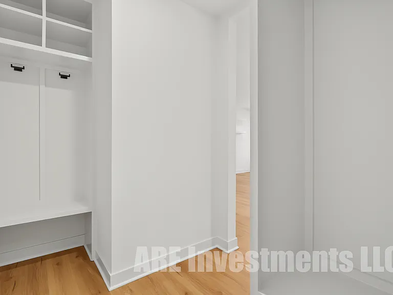 1194 NW Sproul Dr — Photo 7
