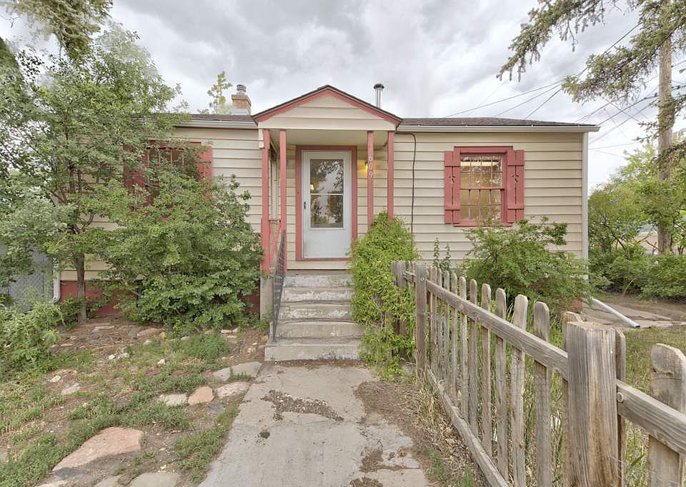 1st image of 609 Russell St