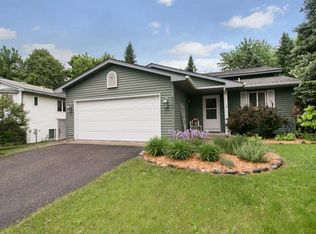 8067 Jeffery Ln S, Cottage Grove, MN 55016