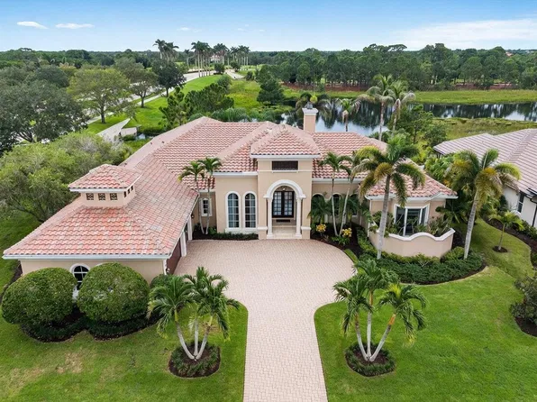 102 SE Rio Casarano, Port St Lucie, FL 34984
