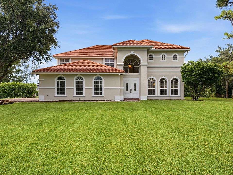 1st image of 5513 SW Windward Way