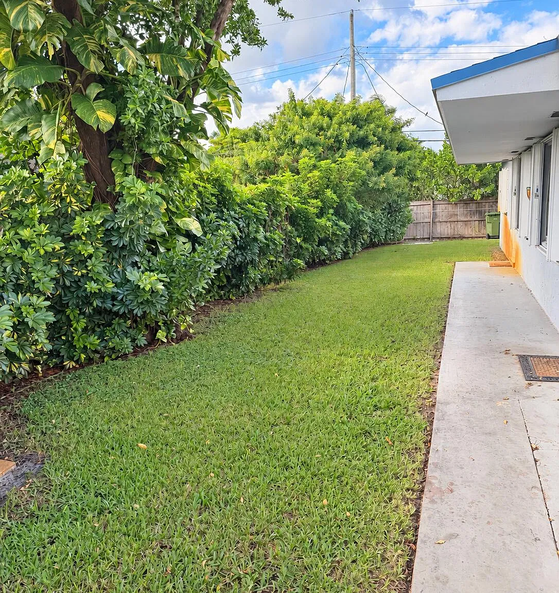 2 bed, 1.0 bath, 754 sqft, $2,300 — Photo 2
