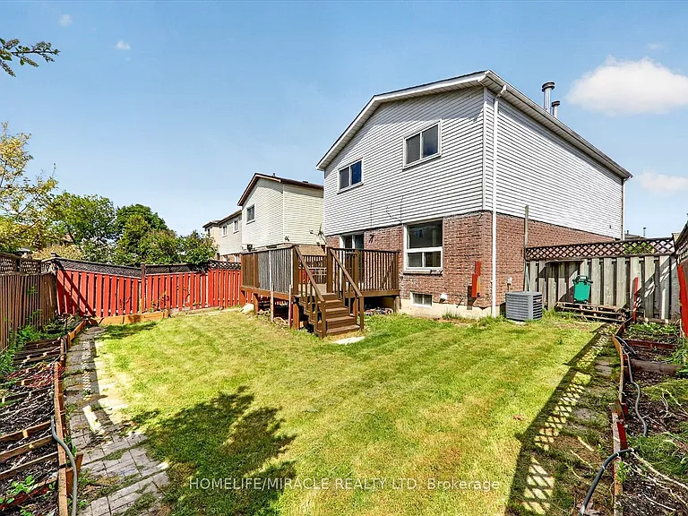 88 Reed Dr — Photo 40