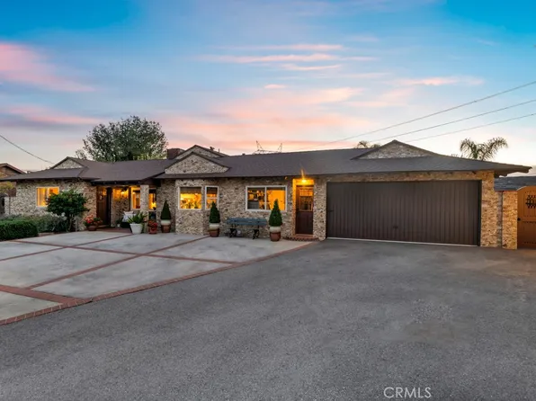10565 Mahoney Dr, Sunland, CA 91040