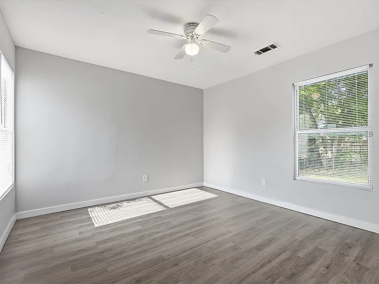 3103 S Edgefield Ave — Photo 8