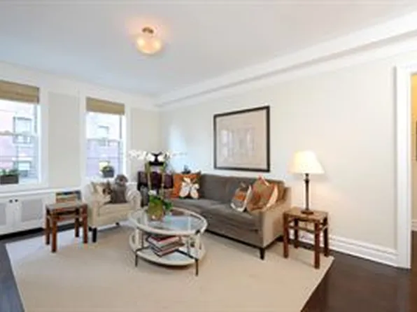 41 Fifth Avenue image 1 of 4