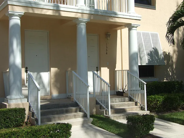 1554 Limetree Bay Ave — Photo 2