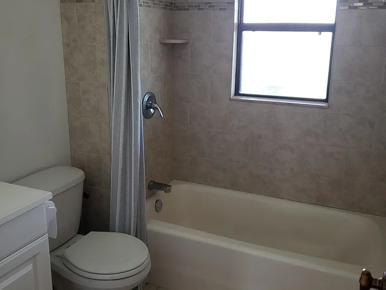 206 Pierce Ave — Photo 8
