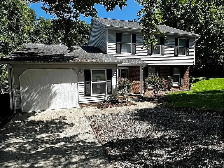 2213 Flint Glenn Ln — Photo 5