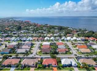 211 Seaview St, Melbourne Beach, FL 32951