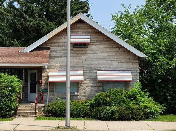 2200 South 84th STREET, Milwaukee, WI 53227