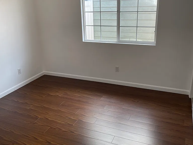 1529 Mohawk St — Photo 12