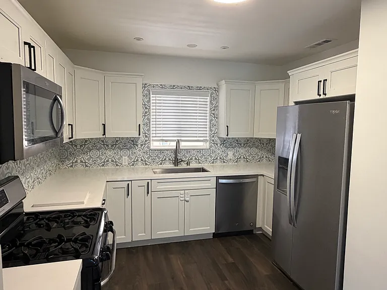 3052 Honolulu Ave #B — Photo 6