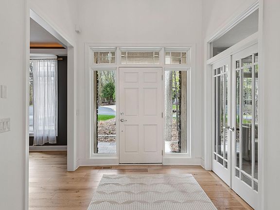 5th image of 25695 Maple View Ct
