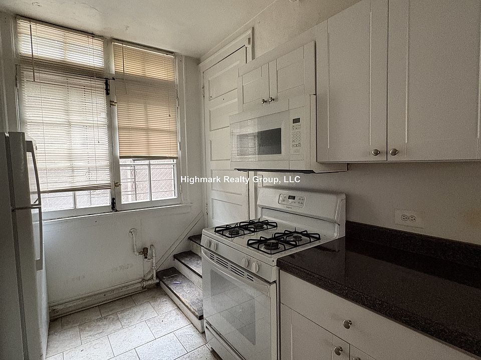 1st image of 911 Elmwood Ave #Basement