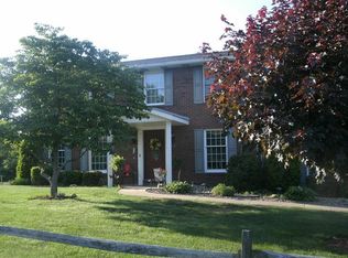 402 W 11th St, Donora, PA 15033