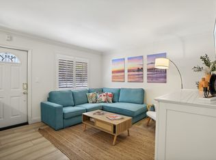 980 7th Ave S APT 104, Naples, FL 34102