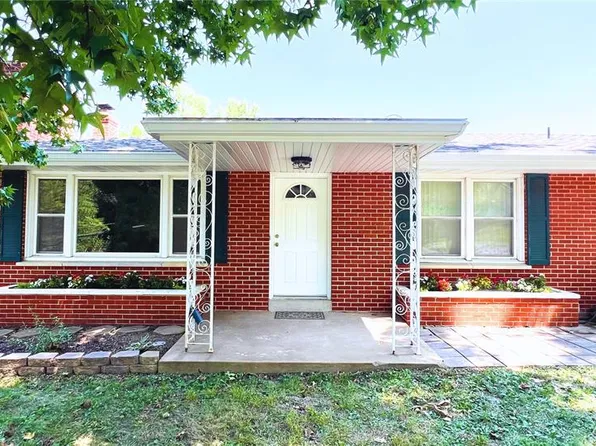 3 Delores Dr, Fenton, MO 63026